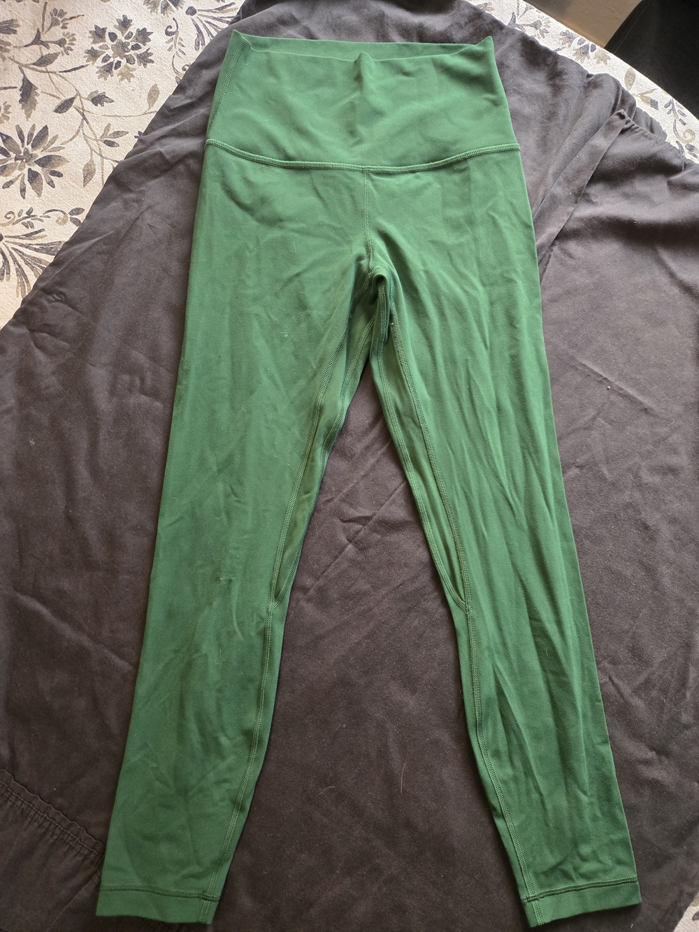 Lululemon Green High-Waisted Active Leggings